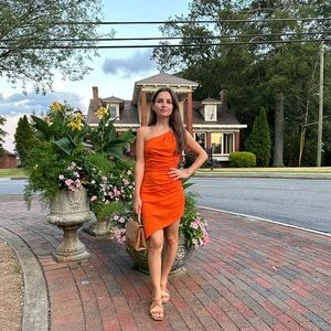 Meet your Posher, Alina